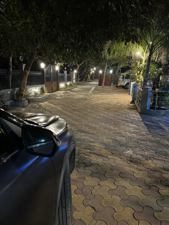 הוילה ורנאסי Kaashi Flora מראה חיצוני תמונה